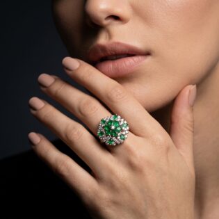 Verdina Bloom Ring - Image 6