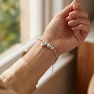 Velmira Heart Bead Bracelet - Image 3